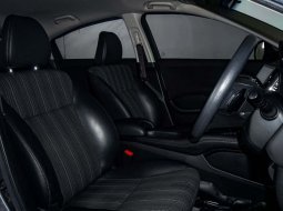 JUAL Honda HR-V 1.5 E CVT 2018 Abu-abu 6