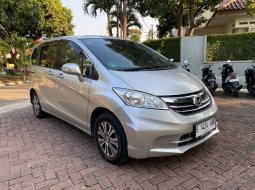 Honda Freed PSD 2012 Silver 1