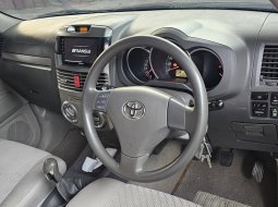 Toyota Rush S TRD M/T ( Manual ) 2011 Hitam Km Cuma 62rban Tangan 1 Good Condition 9