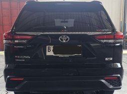 Toyota Innova Zenix 2.0 V A/T ( Matic ) 2023 Hitam Mulus Km 9rban Siap Pakai 4