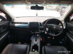  TDP (18JT) Honda HRV E SE 1.5 AT 2018 Putih  5