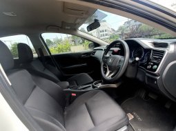 Honda City 1.5 E AT 2014 Sedan Putih 16