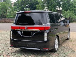 Nissan Elgrand Highway Star 2011 5