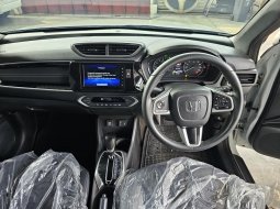 Honda BRV Prestige Sensing AT ( Matic ) 2022 Putih Km low 16rban Good Condition Siap Pakai AN PT 11