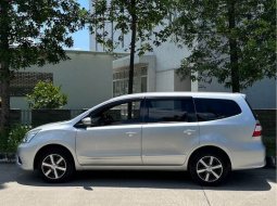 Nissan Grand Livina XV 2017 full service 9