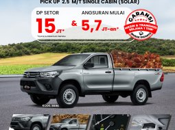 TOYOTA HILUX (SILVER METALLIC)  TYPE PICK UP SINGLE CABIN 2.5 M/T (2017) 1