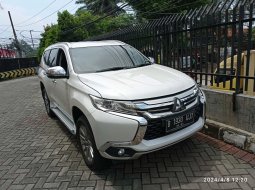 Jual mobil Mitsubishi Pajero Sport 4x2 Exceed AT 2019 2