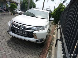 Jual mobil Mitsubishi Pajero Sport 4x2 Exceed AT 2019 3