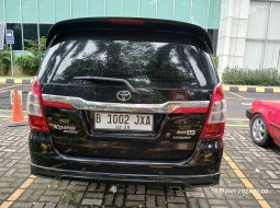 Jual Toyota Kijang Innova V Luxury A/T Gasoline 2015 Hitam 4