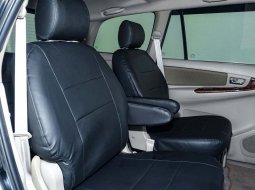 Jual Toyota Kijang Innova V Luxury A/T Gasoline 2015 Hitam 8