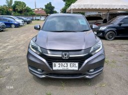 Jual Honda HR-V 1.8L E Prestige 2018 Abu-abu
