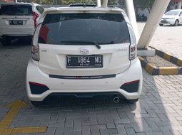 Jual Daihatsu Sirion 1.3 D MT 2016 Putih 4