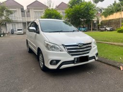 Toyota Kijang Innova G A/T Gasoline 2014 Putih Istimewa Murah