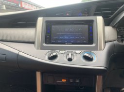 Toyota Kijang Innova 2.0 G MT Manual 2020 Putih 4