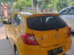 Jual Honda Brio Satya E CVT 2019 Kuning 6
