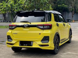 Toyota Raize 1.0T GR Sport CVT (Two Tone) 2022 SUV DIJUAL CEPAT 4