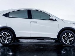 Honda HR-V 1.5L E CVT 2021 4