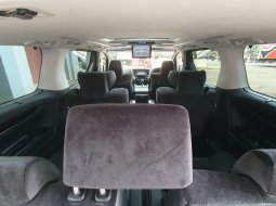 Toyota Alphard SC CBU IU 2015 Pilotseat AT Putih 8