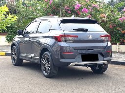 Honda WR-V RS AT 1.5 2023 Abu-abu 7