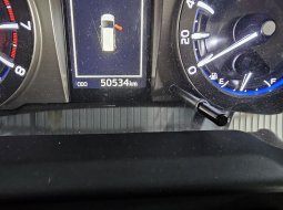 Toyota Innova V 2.0 bensin AT ( Matic ) 2016 Hitam Km low 50rban  jakarta timur 8