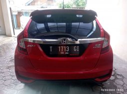 Jual Honda Jazz RS CVT 2019 Merah 4