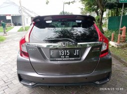 Jual Honda Jazz RS CVT 2020 Abu-abu 4