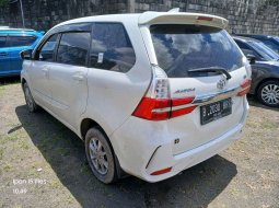 Jual Toyota Avanza 1.3 G AT 2021 Putih 6