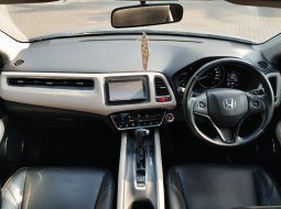 Honda HR-V 1.8L Prestige 2015 10