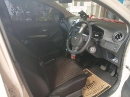  TDP (9JT) Toyota AGYA G TRD 1.2 AT 2019 Putih  5