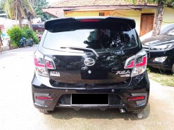  TDP (10JT) Daihatsu AYLA R 1.2 MT 2023 Hitam  3