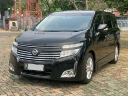 Nissan Elgrand Highway Star 2013