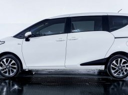 JUAL Toyota Sienta V CVT 2019 Putih 3