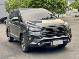 Toyota Kijang Innova G A/T Diesel 2022 Abu-abu 3