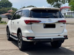 Toyota Fortuner VRZ TRD 2019 Putih 5