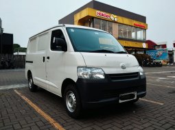 Daihatsu Gran Max Blind Van AC MT 2022