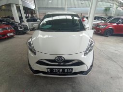 Toyota Sienta V 1.5 AT 2019