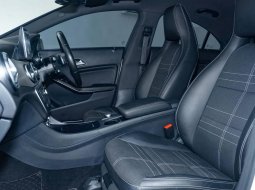 Mercedes-Benz CLA 200 AMG Line 2015 5