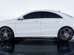 JUAL Mercedes-Benz CLA 200 AMG Line AT 2015 Putih 3