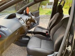 Toyota Yaris S Limited 2009 Hitam 9