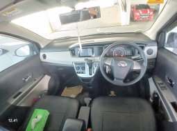  TDP (10JT) Daihatsu SIGRA R DELUXE 1.2 AT 2019 Silver  4