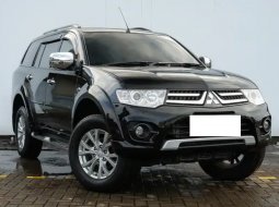 Mitsubishi Pajero Sport Exceed 4x2 AT 2015 Hitam