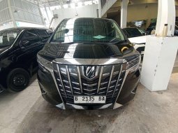 Toyota Alphard 2.5 X A/T 2018