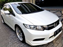 Honda Civic 1.8 i-Vtec 2013 Putih 2