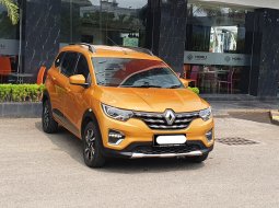 Renault Triber RXZ AT 2020 kuning dp 5 jt saja cash kredit proses bisa dibantu 1