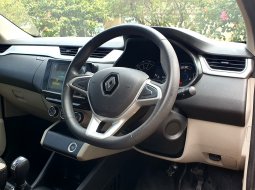 Renault Triber RXZ AT 2020 kuning dp 5 jt saja cash kredit proses bisa dibantu 9