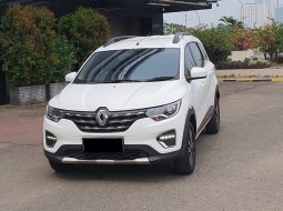 Renault Triber 1.0 Eary RXZ AT 2020 Putih