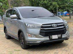 Toyota Kijang Innova V Bensin 2016 3