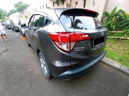  TDP (14JT) Honda HRV E 1.5  AT 2017 Abu-abu  2