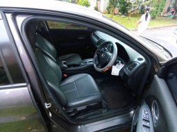  TDP (14JT) Honda HRV E 1.5  AT 2017 Abu-abu  7