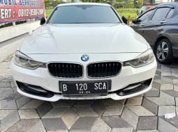 BMW 3 Series 320i Matic Tahun 2014 Kondisi Mulus Terawat Istimewa
